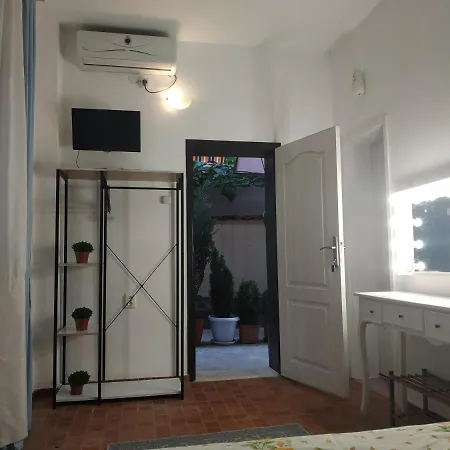 Rali Apartment *
